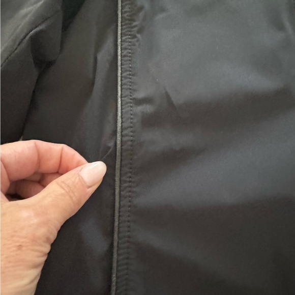 Unisex Giorgio Armani Nylon Jacket, Leather Piping detail size L (Italian 52) - Picture 3 of 16